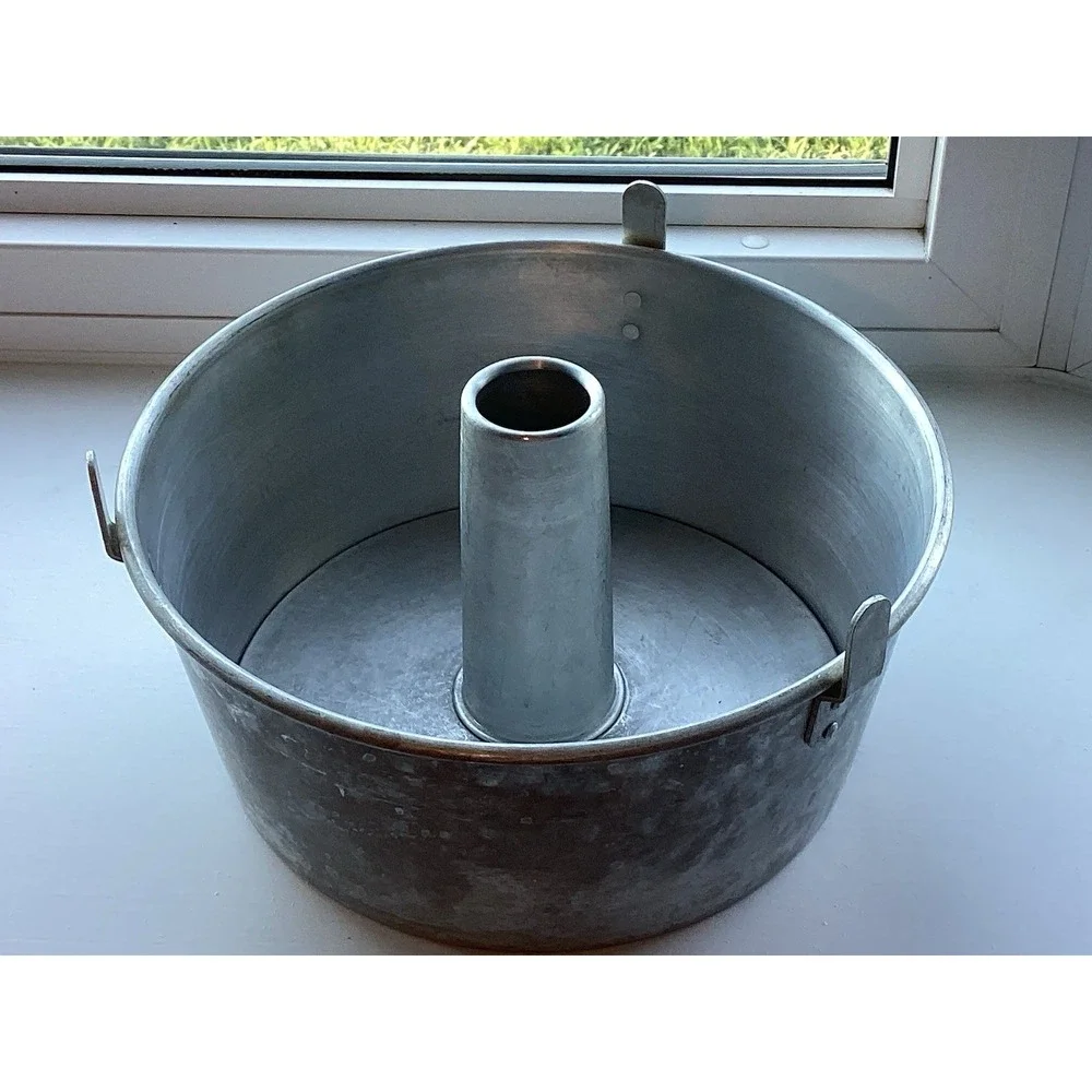 VTG Mirro 5394M‎ 2 Pc Aluminum Tube Angel Food Cake Pan 3 Cooling Legs 10